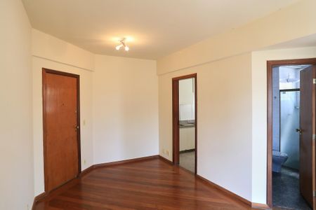 Sala de apartamento à venda com 1 quarto, 45m² em Santa Efigênia, Belo Horizonte