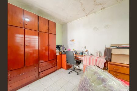Casa à venda com 245m², 3 quartos e 2 vagasQuarto 2