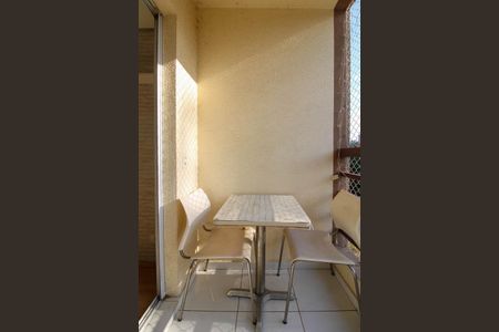 Varanda de apartamento para alugar com 2 quartos, 50m² em Jardim Salete, Taboão da Serra