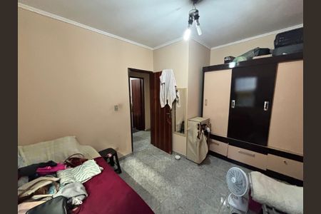 Casa à venda com 175m², 2 quartos e 2 vagas Casa à venda com 175m², 2 quartos e 2 vagasQuarto 2