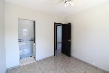 Casa de condomínio à venda com 250m², 3 quartos e 2 vagasQuarto 3