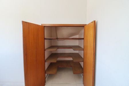 Despensa de casa de condomínio à venda com 3 quartos, 250m² em Jardim Jussara, São Paulo