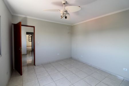 Casa de condomínio à venda com 250m², 3 quartos e 2 vagasQuarto 1