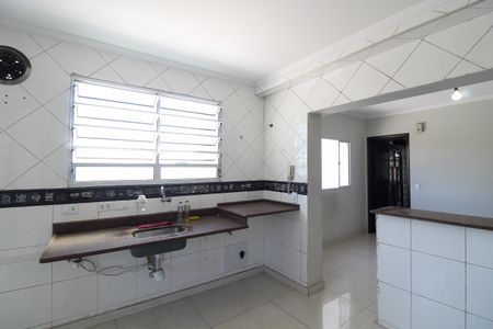 Casa de condomínio à venda com 250m², 3 quartos e 2 vagasCozinha