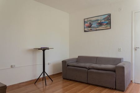 Sala de apartamento para alugar com 2 quartos, 50m² em Jardim Silvina, São Bernardo do Campo