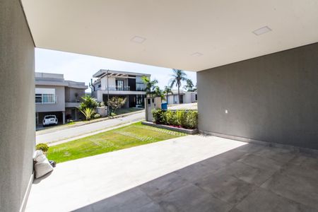 Casa de condomínio à venda com 392m², 4 quartos e 5 vagasGaragem