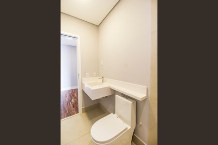 Casa de condomínio à venda com 392m², 4 quartos e 5 vagasBanheiro da Suíte