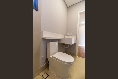 Casa de condomínio à venda com 392m², 4 quartos e 5 vagasBanheiro da Suíte