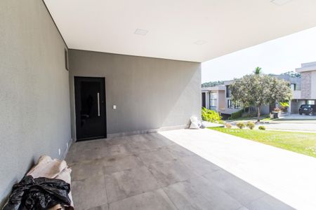 Casa de condomínio à venda com 392m², 4 quartos e 5 vagasGaragem