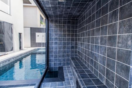 Casa de condomínio à venda com 392m², 4 quartos e 5 vagasSaúna