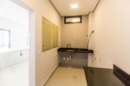 Casa de condomínio à venda com 392m², 4 quartos e 5 vagasÁrea de Serviço