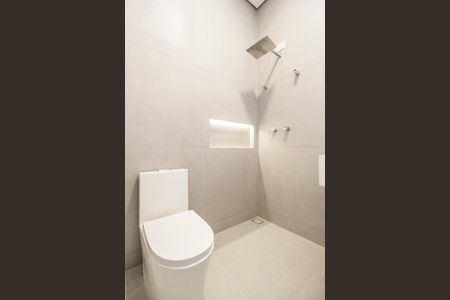 Casa de condomínio à venda com 392m², 4 quartos e 5 vagasBanheiro da Suíte