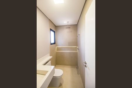 Casa de condomínio à venda com 392m², 4 quartos e 5 vagasBanheiro da Suíte