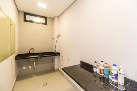 Casa de condomínio à venda com 392m², 4 quartos e 5 vagasÁrea de Serviço