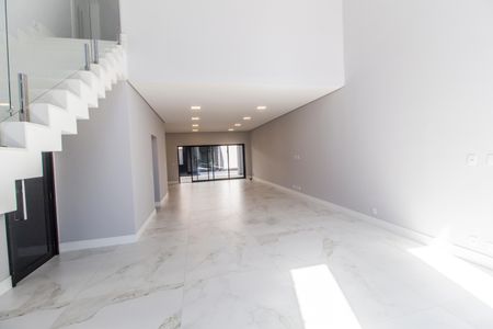 Casa de condomínio à venda com 392m², 4 quartos e 5 vagasSala 