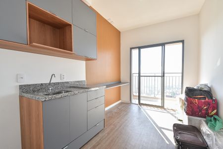 Sala/cozinha de apartamento para alugar com 1 quarto, 29m² em Liberdade, São Paulo