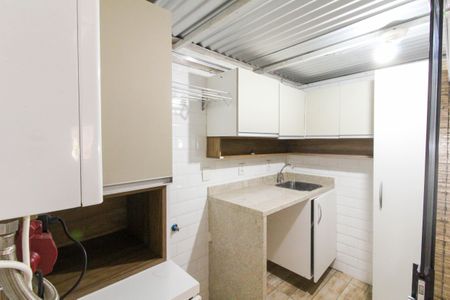 Casa de condomínio para alugar com 122m², 3 quartos e sem vaga Casa de condomínio para alugar com 122m², 3 quartos e sem vagaÁrea de Serviço