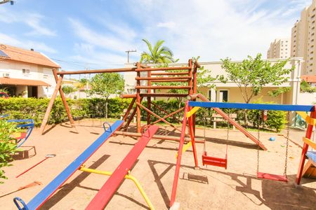 Casa de condomínio para alugar com 122m², 3 quartos e sem vaga Casa de condomínio para alugar com 122m², 3 quartos e sem vagaÁrea comum - Playground