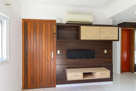 Casa de condomínio para alugar com 122m², 3 quartos e sem vaga Casa de condomínio para alugar com 122m², 3 quartos e sem vagaSala