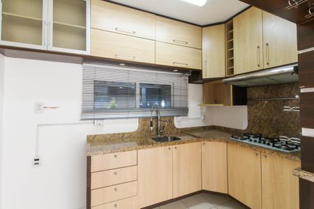 Casa de condomínio para alugar com 122m², 3 quartos e sem vaga Casa de condomínio para alugar com 122m², 3 quartos e sem vagaCozinha