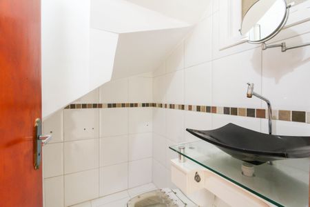 Casa de condomínio para alugar com 122m², 3 quartos e sem vaga Casa de condomínio para alugar com 122m², 3 quartos e sem vagaLavabo