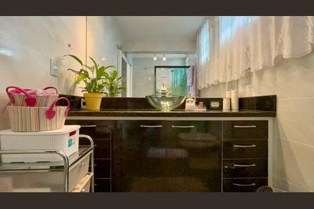 Apartamento à venda com 150m², 2 quartos e 1 vaga Apartamento à venda com 150m², 2 quartos e 1 vagaBanheiro da Suíte
