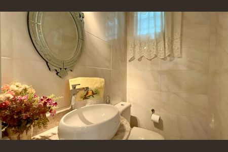 Apartamento à venda com 150m², 2 quartos e 1 vaga Apartamento à venda com 150m², 2 quartos e 1 vagaLavabo