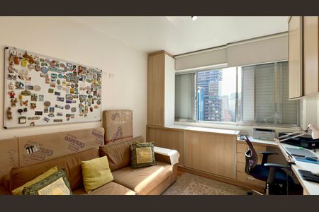 Apartamento à venda com 150m², 2 quartos e 1 vaga Apartamento à venda com 150m², 2 quartos e 1 vagaQuarto