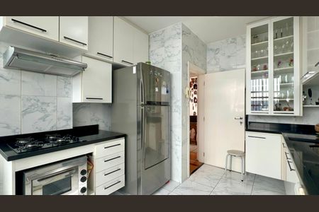 Apartamento à venda com 150m², 2 quartos e 1 vaga Apartamento à venda com 150m², 2 quartos e 1 vagaCozinha
