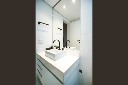 Apartamento à venda com 102m², 3 quartos e 2 vagasBanheiro social
