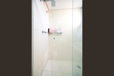 Apartamento à venda com 102m², 3 quartos e 2 vagasBanheiro da suíte