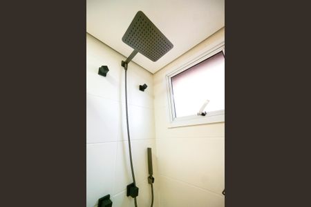 Apartamento à venda com 102m², 3 quartos e 2 vagasChuveiro