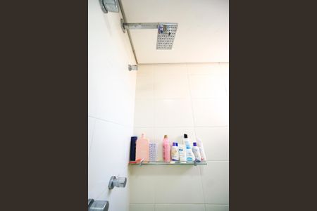 Apartamento à venda com 102m², 3 quartos e 2 vagasChuveiro