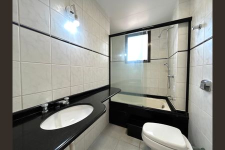 Apartamento para alugar com 120m², 3 quartos e 1 vagaBanheiro suíte 