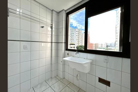 Apartamento para alugar com 120m², 3 quartos e 1 vagaÁrea de Serviço