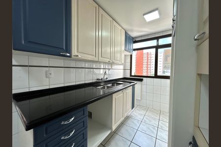 Apartamento para alugar com 120m², 3 quartos e 1 vagaCozinha 