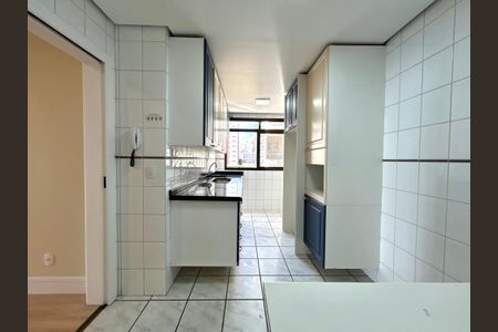 Apartamento para alugar com 120m², 3 quartos e 1 vagaCozinha 