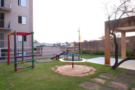 Apartamento para alugar com 75m², 2 quartos e 1 vagaÁrea comum - Playground