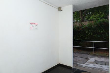 Apartamento para alugar com 75m², 2 quartos e 1 vagaÁrea comum - Saguão