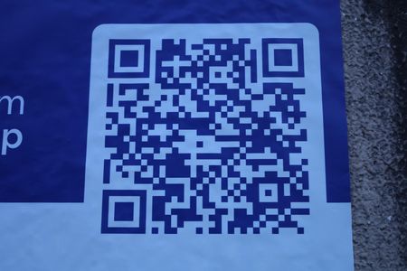 Apartamento para alugar com 75m², 2 quartos e 1 vagaPlaca instalada na fachada do condomínio - Código da placa: YIXW-1469