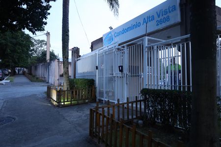 Apartamento para alugar com 75m², 2 quartos e 1 vagaFachada do condomínio