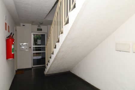 Apartamento para alugar com 75m², 2 quartos e 1 vagaÁrea comum - Saguão