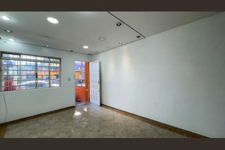 Casa à venda com 94m², 2 quartos e 1 vagaSala