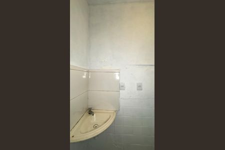 Casa à venda com 94m², 2 quartos e 1 vagaBanheiro
