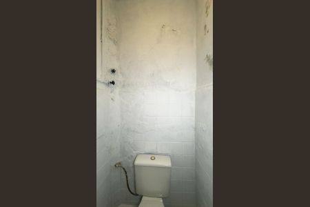 Casa à venda com 94m², 2 quartos e 1 vagaBanheiro