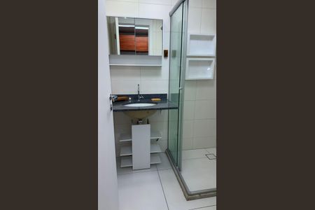 Banheiro de kitnet/studio à venda com 1 quarto, 25m² em Santo Amaro, São Paulo