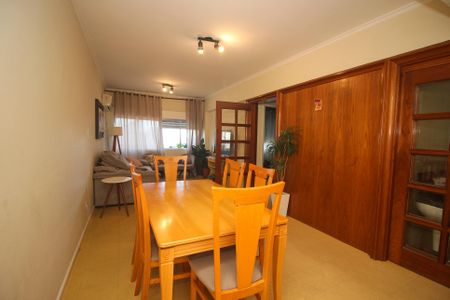Sala de apartamento à venda com 2 quartos, 97m² em Independência, Porto Alegre