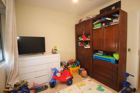 Quarto de apartamento à venda com 2 quartos, 97m² em Independência, Porto Alegre