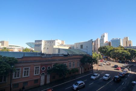 Apartamento à venda com 97m², 2 quartos e sem vaga Apartamento à venda com 97m², 2 quartos e sem vagaVista do Terraço