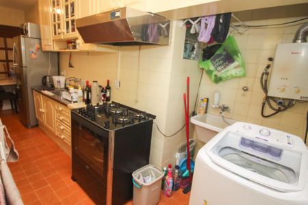 Apartamento à venda com 97m², 2 quartos e sem vaga Apartamento à venda com 97m², 2 quartos e sem vagaCozinha e Área de Serviço